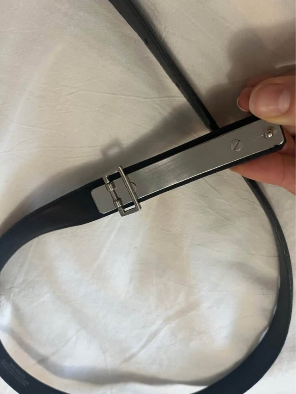 Black leather Belt with Silver tone buckle - Picture 4 of 5